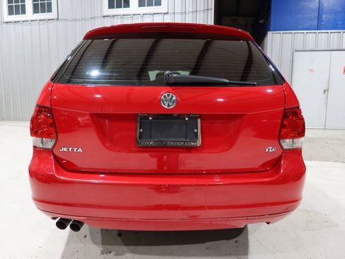 Used 2014 Volkswagen Jetta TDI FWD image 4