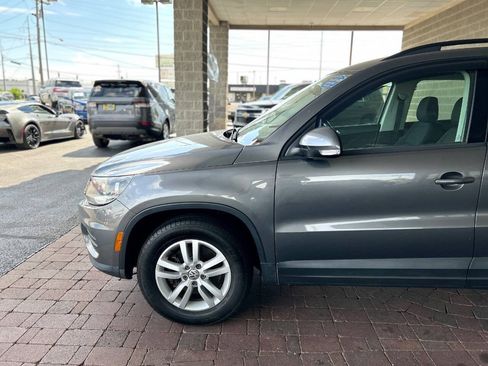 Used 2015 Volkswagen Tiguan SE FWD image 5