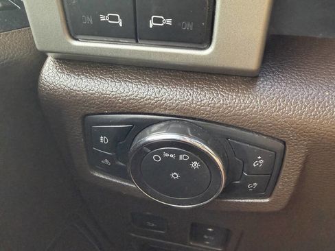 Used 2019 Ford F250 King Ranch w/ King Ranch Ultimate Package AWD/4WD image 19