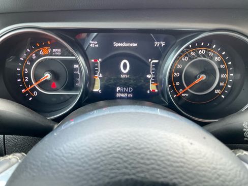 Used 2021 Jeep Wrangler Unlimited Sahara AWD/4WD image 19