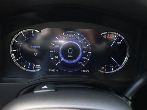 Certified 2019 Cadillac Escalade Luxury RWD image 40