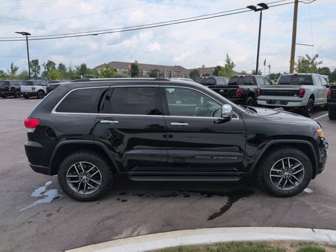 Used 2018 Jeep Grand Cherokee Limited AWD/4WD image 6