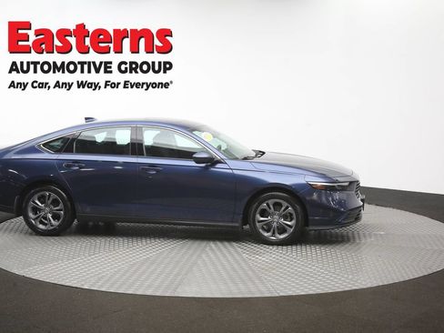 Used 2023 Honda Accord EX image 47
