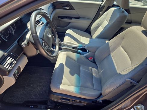 Used 2014 Honda Accord Touring image 20