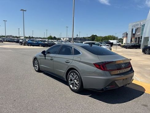 Used 2021 Hyundai Sonata SEL FWD image 3
