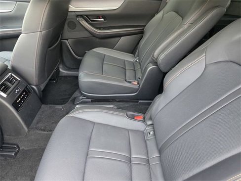 Used 2024 MAZDA CX-90 Plug-In Hybrid w/ Premium Pkg image 9