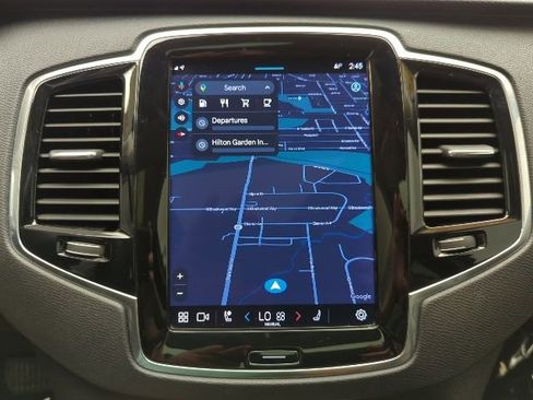 Certified 2023 Volvo XC90 B5 Plus image 18