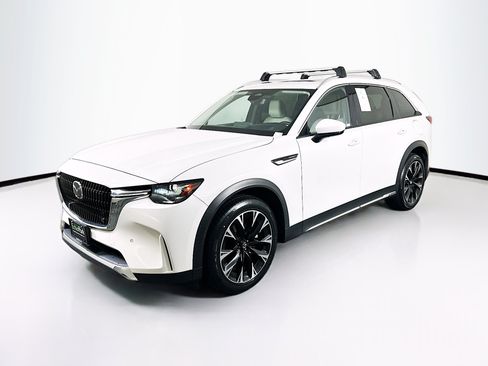 Used 2024 MAZDA CX-90 Plug-In Hybrid w/ Premium Pkg AWD/4WD image 3