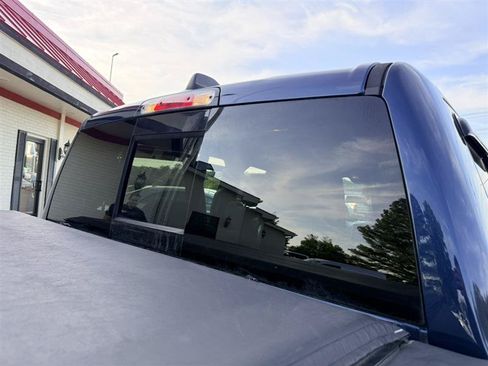 Used 2019 RAM 1500 Big Horn AWD/4WD image 9