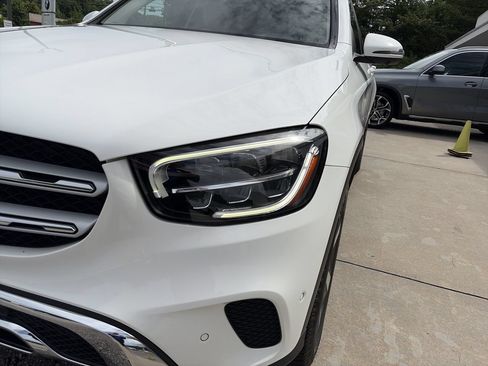 Used 2020 Mercedes-Benz GLC 300 image 11
