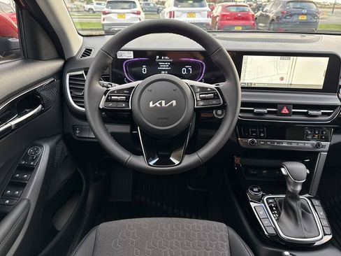 New 2026 Kia Seltos S image 19