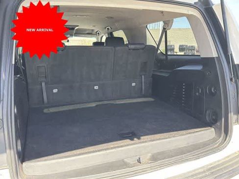 Used 2017 Chevrolet Suburban 4WD image 26