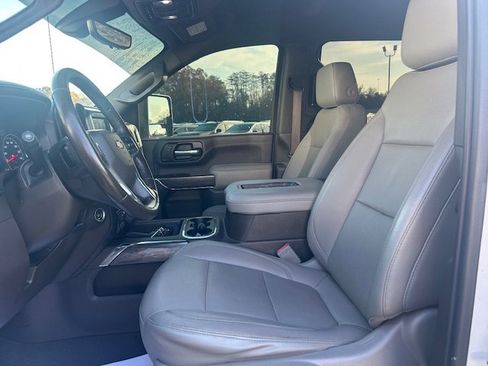 Used 2020 Chevrolet Silverado 2500 LTZ w/ LTZ Premium Package image 15