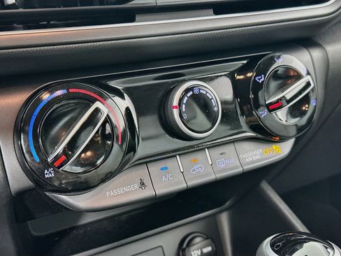 Used 2023 Hyundai Kona SEL image 15