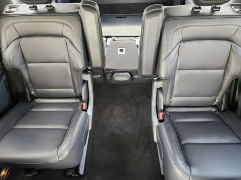 New 2026 Lincoln Navigator Reserve w/ Jet Appearance Package AWD/4WD image 14