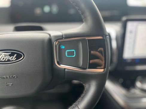 New 2026 Ford Expedition Max Platinum image 15