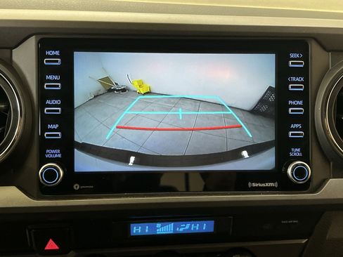 Used 2023 Toyota Tacoma TRD Sport image 17