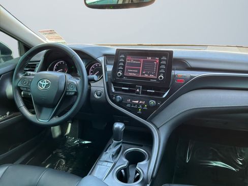 Used 2023 Toyota Camry SE w/ Convenience Package FWD image 14