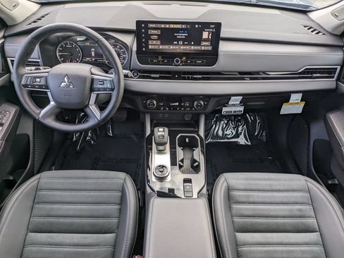 New 2026 Mitsubishi Outlander SE FWD image 15