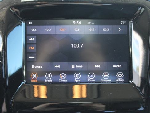 Used 2018 Jeep Compass Altitude w/ Popular Equipment Group image 19