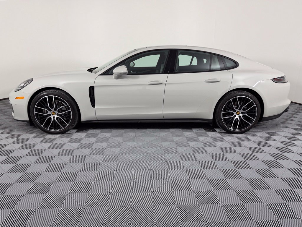Certified 2023 Porsche Panamera RWD image 2