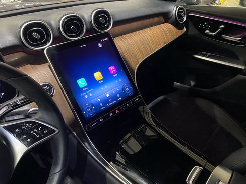 Certified 2025 Mercedes-Benz GLC 300 4MATIC image 8