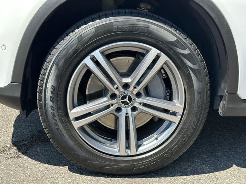 Used 2021 Mercedes-Benz GLC 300 4MATIC image 8