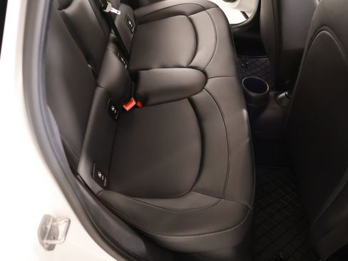 Used 2023 MINI Cooper 4-Door Hardtop FWD image 14