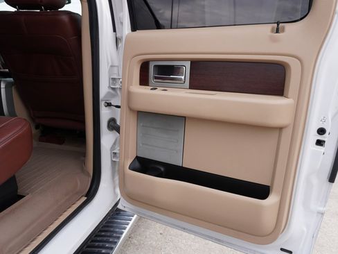 Used 2013 Ford F150 King Ranch w/ King Ranch Luxury Pkg image 24