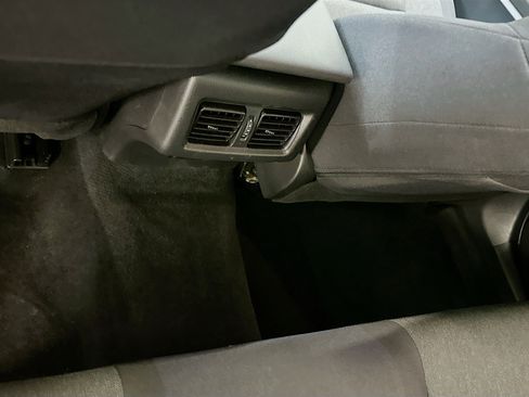 Used 2025 Toyota Camry LE image 28