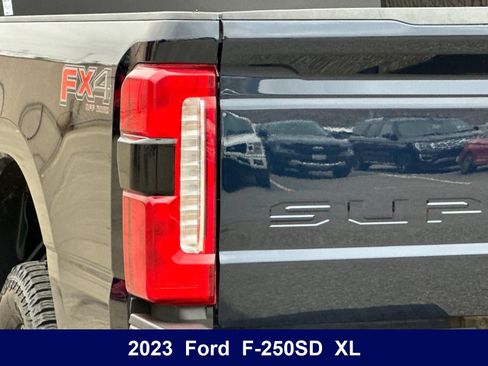 Used 2023 Ford F250 XL w/ STX Appearance Package AWD/4WD image 37