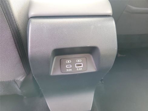 Used 2025 Subaru Crosstrek 2.0i Premium AWD/4WD image 12