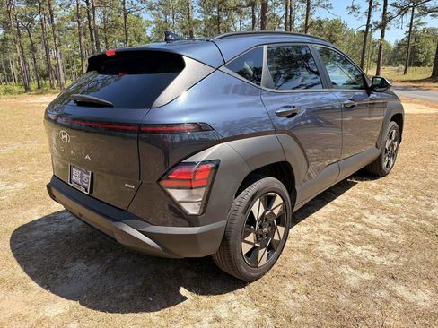Used 2024 Hyundai Kona SEL AWD/4WD image 5