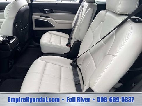 Used 2021 Kia Telluride EX w/ EX Premium Package AWD/4WD image 16