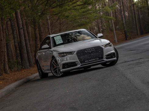 Used 2017 Audi S6 Prestige w/ S6 Sport Package image 21