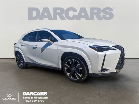 Used 2025 Lexus UX 300h AWD image 1