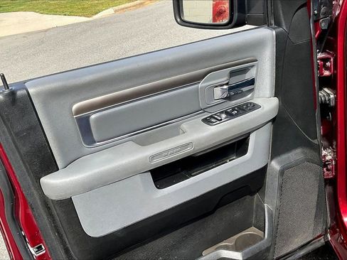 Used 2019 RAM 1500 Big Horn image 27