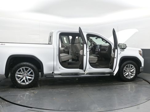 Used 2019 GMC Sierra 1500 SLT AWD/4WD image 48