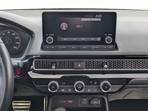 Used 2024 Honda Civic Sport image 18