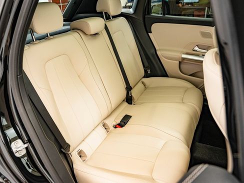 New 2026 Mercedes-Benz GLA 250 4MATIC image 46