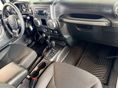 Used 2016 Jeep Wrangler Sport image 23