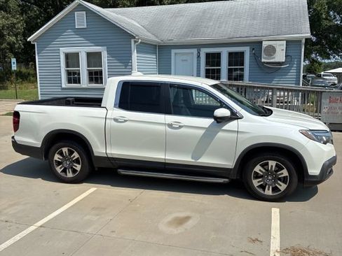 Used 2017 Honda Ridgeline RTL-T image 7