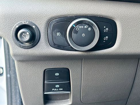 Used 2023 Ford Transit 350 XLT image 10