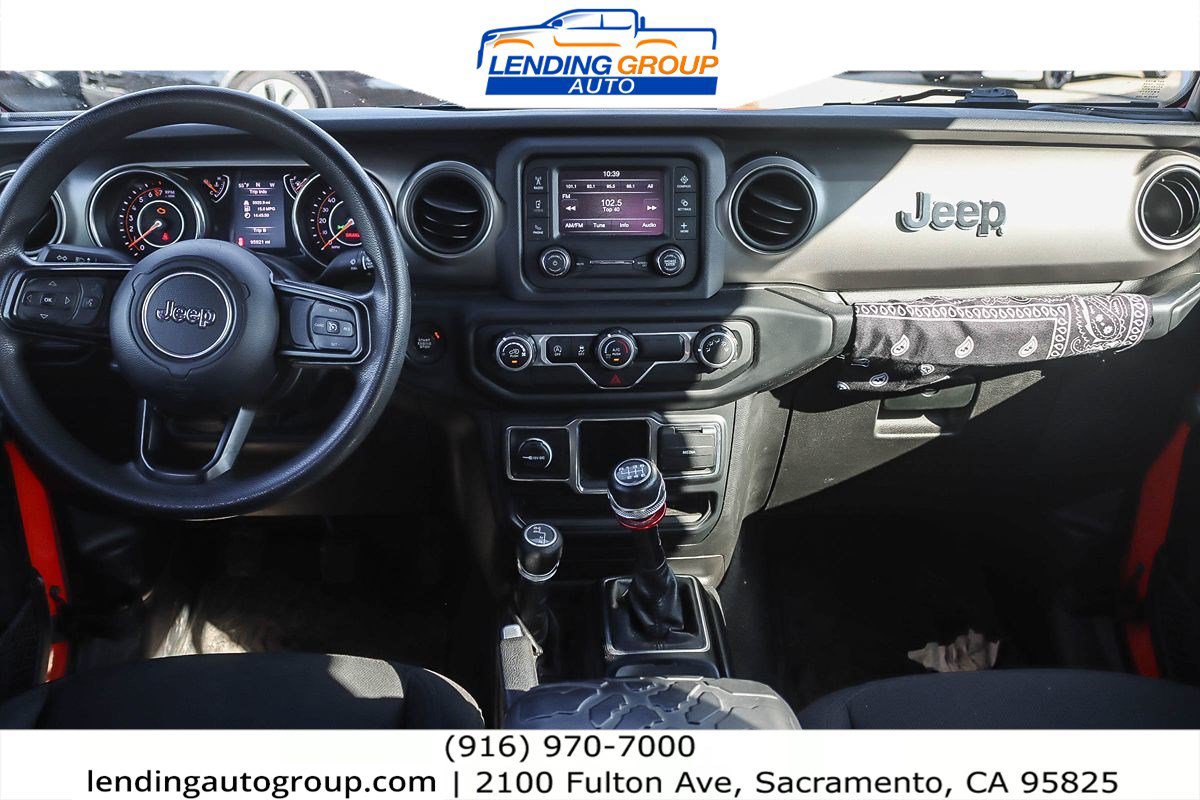 Used 2018 Jeep Wrangler Unlimited Sport AWD/4WD image 11