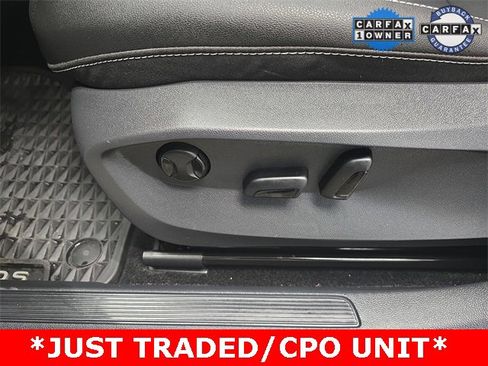 Used 2023 Volkswagen Taos SE image 28