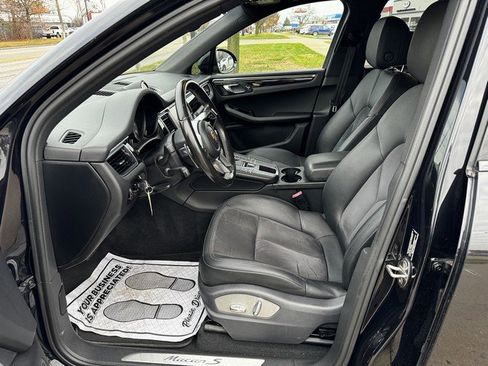 Used 2015 Porsche Macan S image 9