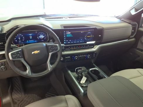 Used 2026 Chevrolet Silverado 1500 LTZ w/ LTZ Premium Package AWD/4WD image 17