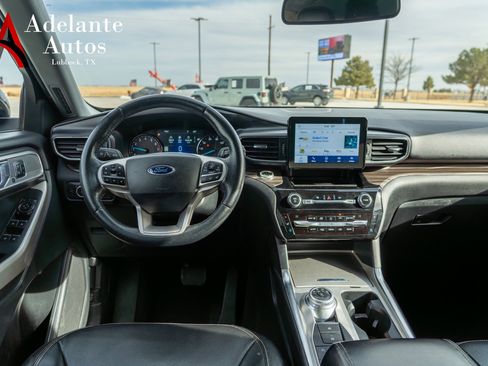 Used 2021 Ford Explorer Limited w/ Equipment Group 301A image 11