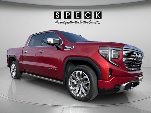 Used 2024 GMC Sierra 1500 Denali w/ Denali Reserve Package AWD/4WD image 8