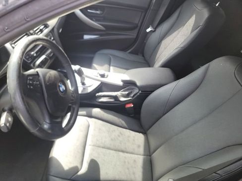 Used 2018 BMW 320i Sedan RWD image 8